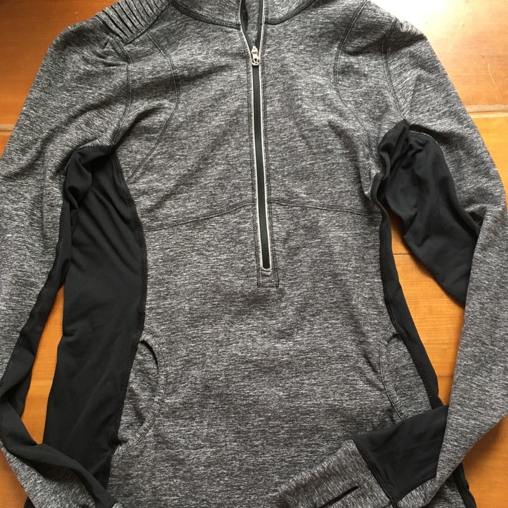 Lululemon Black Star Pullover